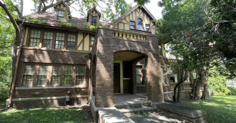 Hope C. Martin mansion, donated to the city of Waterloo, will be demolished