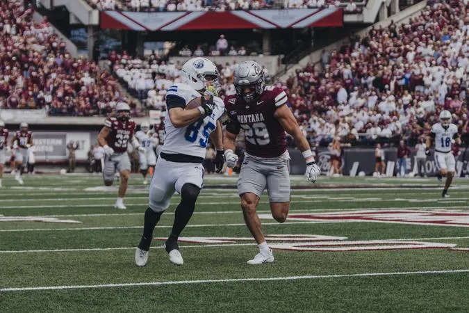 Bulldogs Beaten by Third-Ranked Montana in Offensive Affair