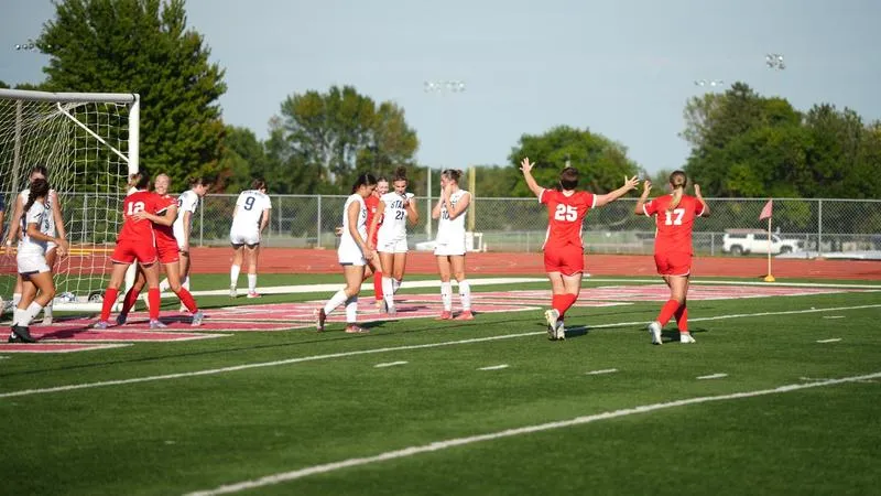 Raiders Close Out Strong Weekend At Home With Win Over Mount Mercy