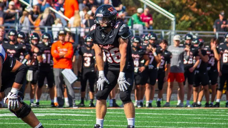 No. 9 Wartburg Rallies Past Monmouth in Season Opener