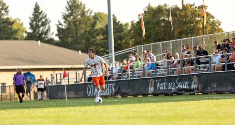 Chickering's Late Strike Forces 1-1 Draw Against No. 13 Macalester