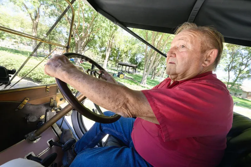 Hartington family has owned 1910 Cadillac since grandpa bought it new (and it still runs)