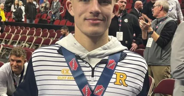 Riverside state champ Anderson finds his fit with Upper Iowa wrestling