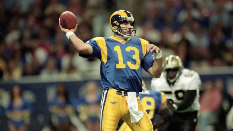 UNI to retire Kurt Warner's No. 13 jersey before home opener