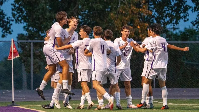 Duhawks Use Five-Goal First Half to Roll Past Westminster