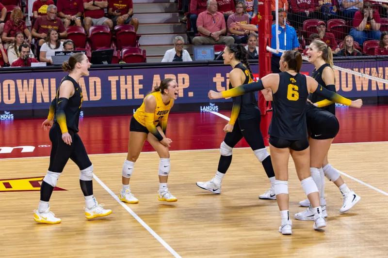 Iowa volleyball upsets Iowa State on the road for the first time since 1994