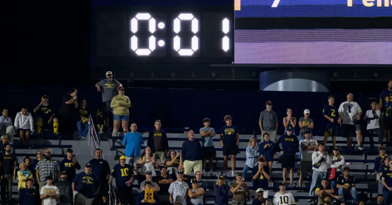 Did Big Ten rig the clock for Michigan? No, but it botched it