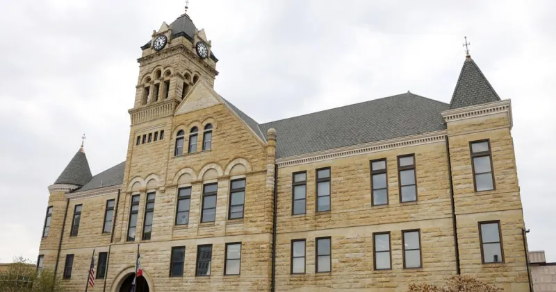 Davenport approves nearly $400k settlement with former assistant city attorney