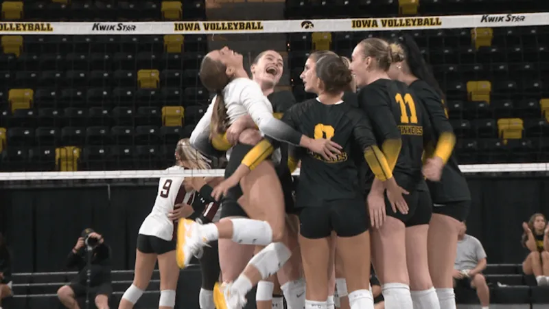 Hawks secure first victory of 10-game home stand