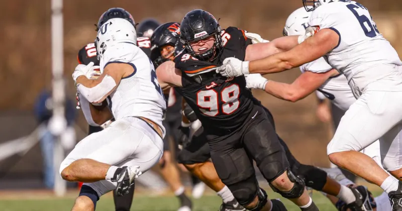 COLLEGE FOOTBALL: Wartburg's Walker playing at different level