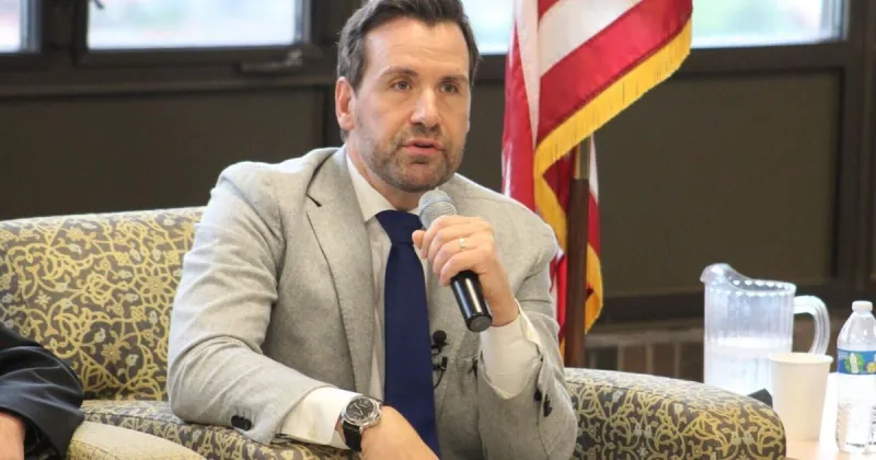 Josh Turek, Lindsay James call to eliminate cap on Social Security taxes