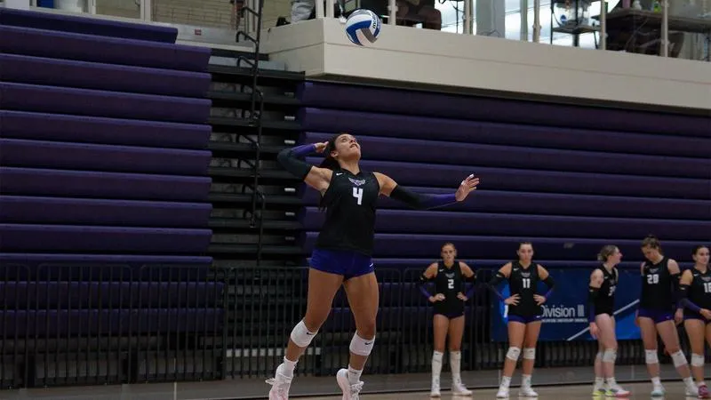 Women's Volleyball Off to 2-0 Start at Raider Invite