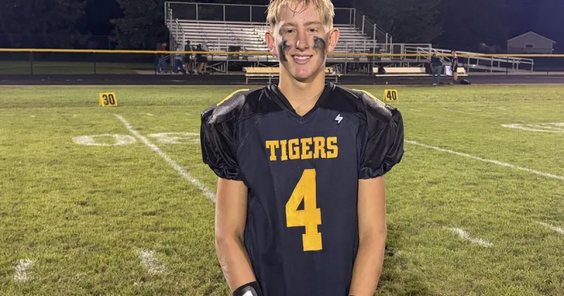 KMAland 8-P & A District Football (9/11): Lenox picks up huge win, Case leads Stanton-Essex