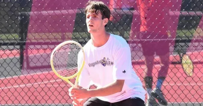 Men's tennis wraps day one at CCIW individual tournament