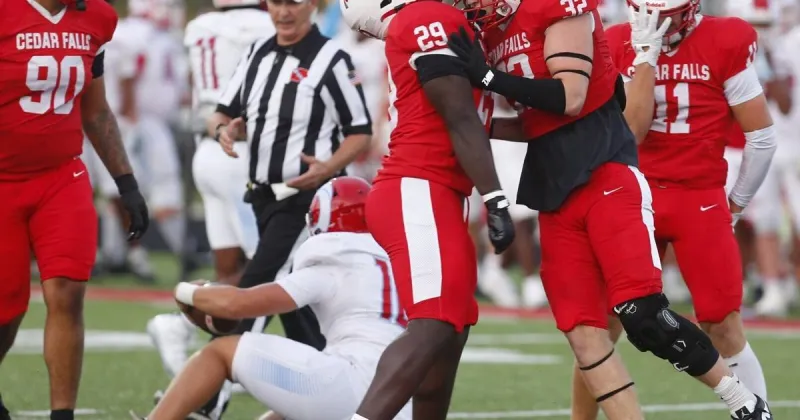 How Cedar Falls' Cace Campbell became the first eighth grader to play 5A football
