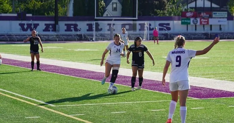 Warriors edged 2-1 by Jamestown in second half