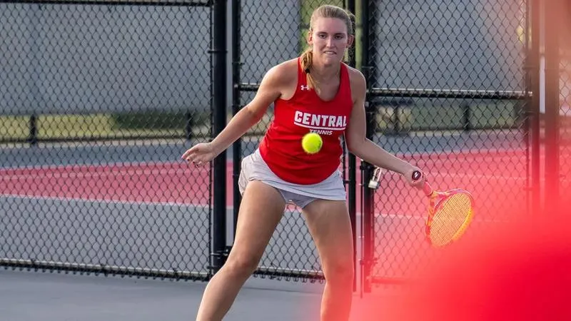 Central women bag another league tennis win