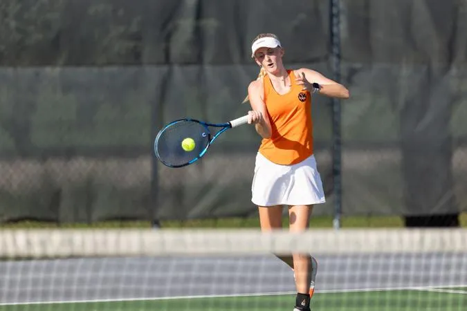 Knights Win 6-1 in Conference Opener vs Dubuque; Now 5-0 On Season