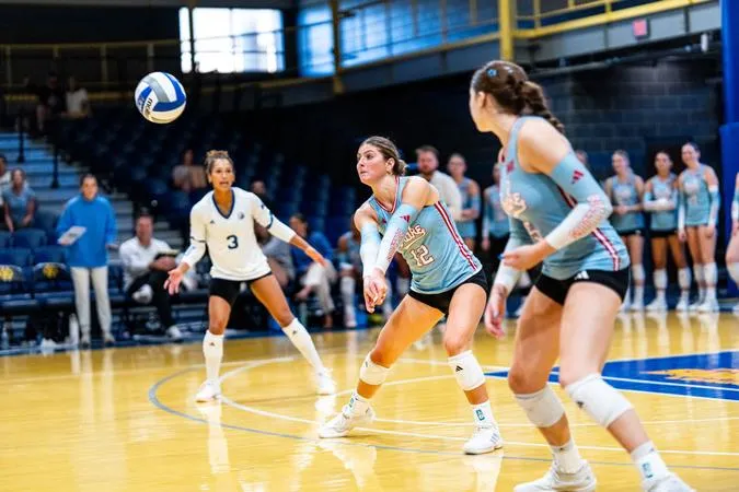 Drake Claims Kansas City Klassic Crown in Five Set Victory Over Roos