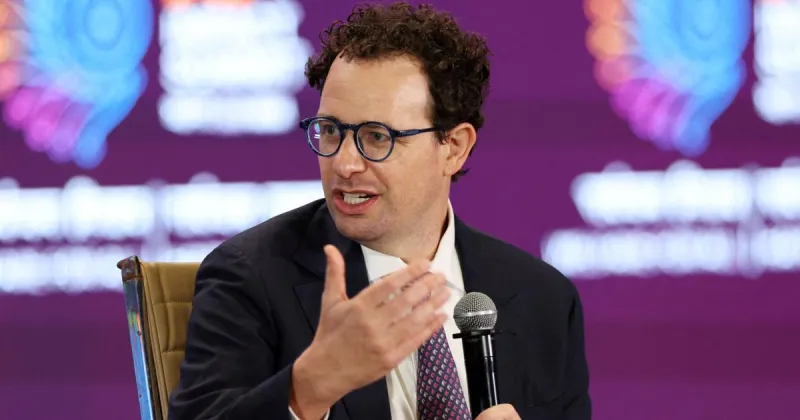 Anthropic CEO urges AI companies to slow model development