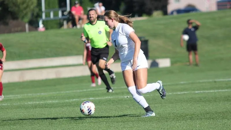 Quick strikes pave the way for Grinnell women's soccer team at Edgewood