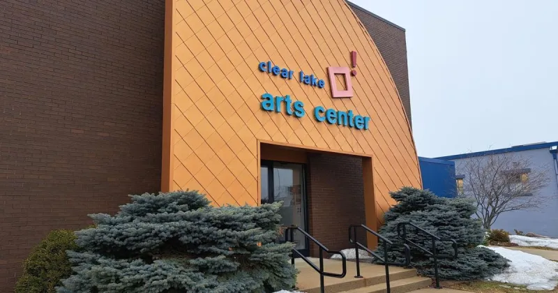 Clear Lake Arts Center to host book signing, catered reception