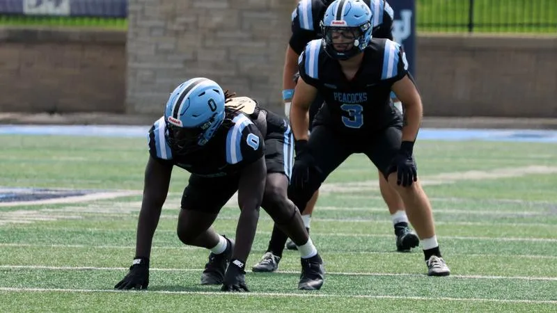 Peacocks head to Houghton for second-straight Husky homecoming battle