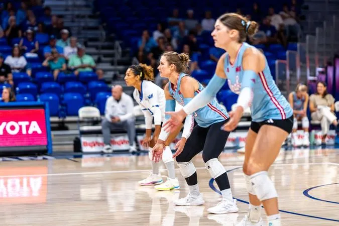 Bulldogs Drop Home Contest to Mavericks in Four Sets