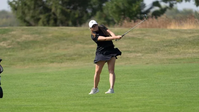 Women's Golf Places Second at Home Invite