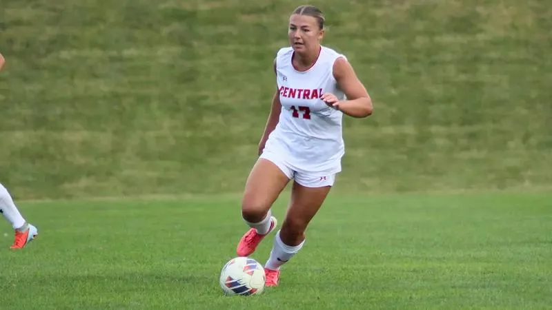 Another DeVos brace sparks Central win