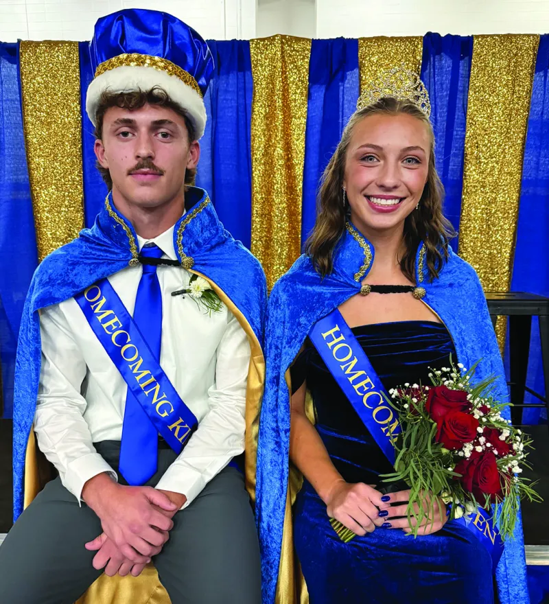 Dettmann, McIntire crowned Humboldt Homecoming queen and king