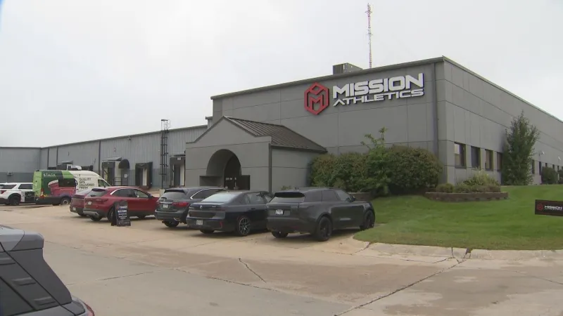Mission Athletics opens new training facility in northeast Cedar Rapids