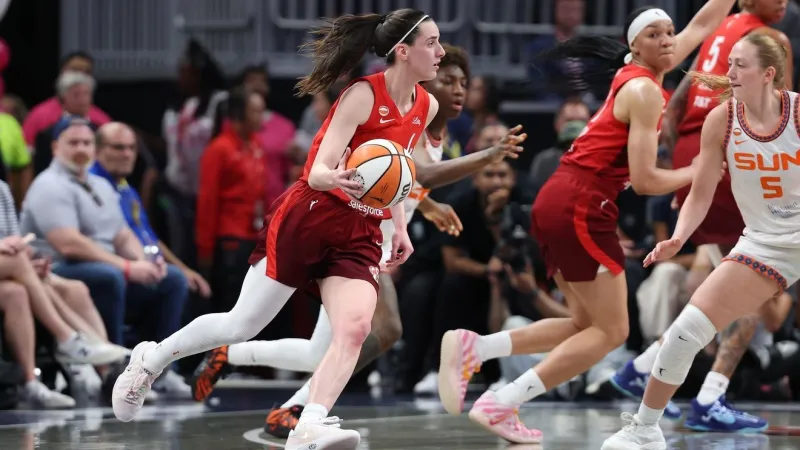 WNBA returns after a 3-week World Cup break, with 4 games left and seeding at stake