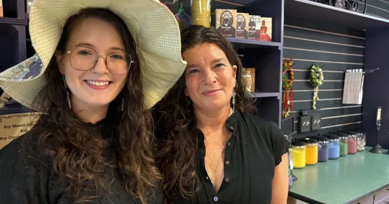 Mother, daughter duo open Candle Witch Company in downtown Moline