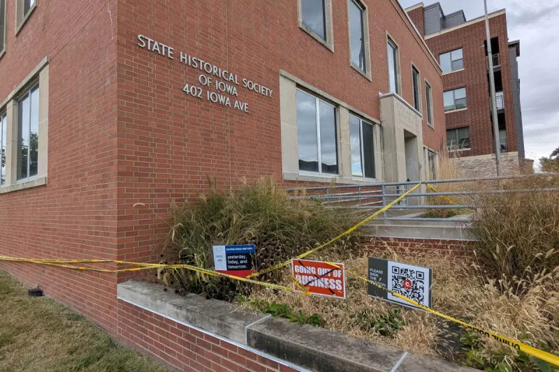 Judge overturns Reynolds administration order closing the State Historical Society's Iowa City research center and archives