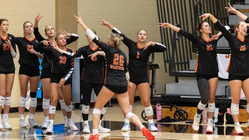 Knights Open Loras Invite With Sweeps Over Maclester, Lawrence