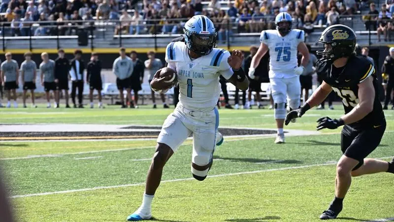 Peacocks edged by No. 25 Michigan Tech in overtime, 33-32