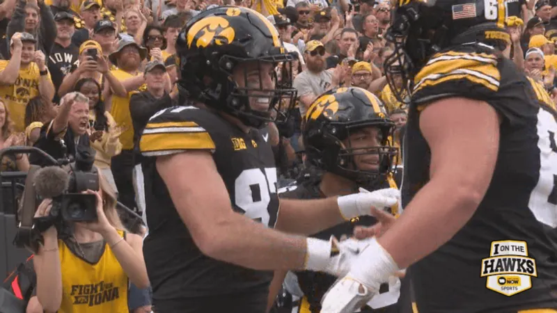 #18 Iowa puts up 600+ yards of offense, gets second shutout of season in 55-0 win vs. UNI