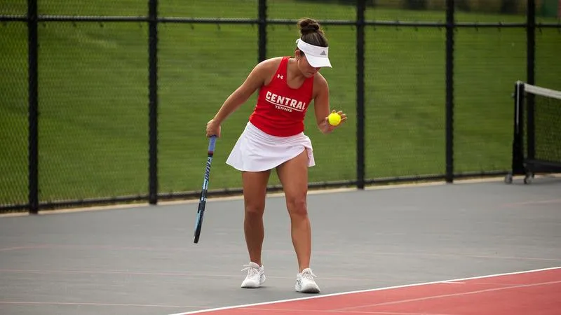 Central outlasts Wartburg in women's tennis
