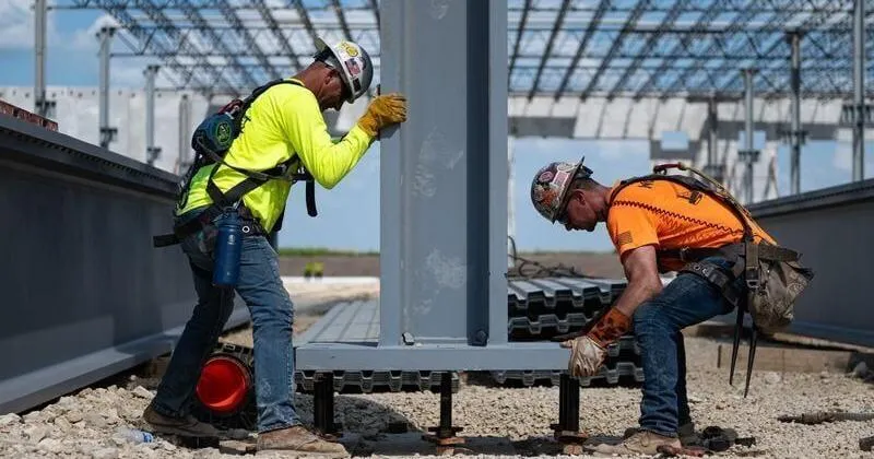 Data center boom puts Iowa at a crossroads for energy, scientists say