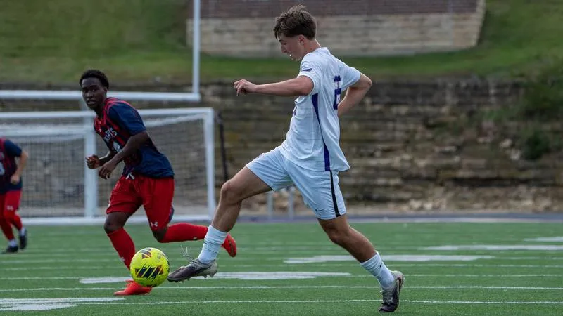Duhawks Blank Kalamazoo, 2-0