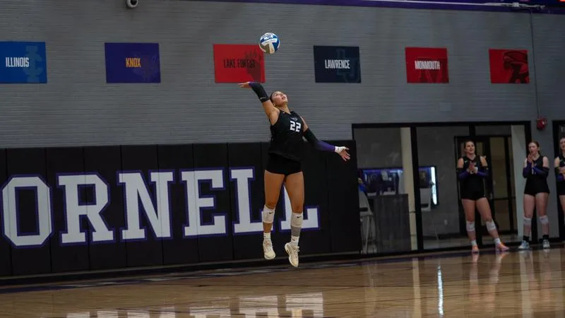 Loras Falls to Cornell in Straight Sets