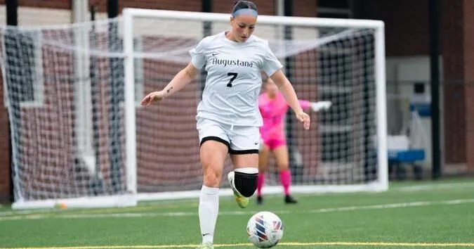 Women's soccer drops CCIW opener at Elmhurst