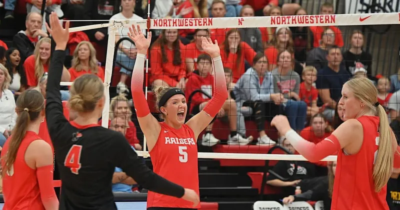 NAIA volleyball: Winterfeld sisters go head-to-head as No. 3 NWC tops Dordt