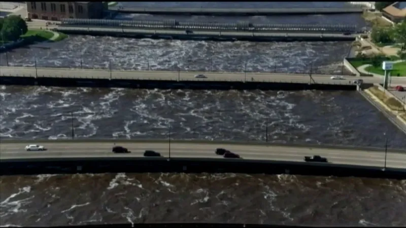 A decade after 2016 flood, Cedar Rapids still building flood protection system