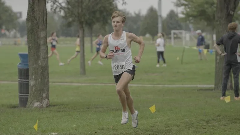 Tofteland Leads Raiders with Second-Best 8K in School History