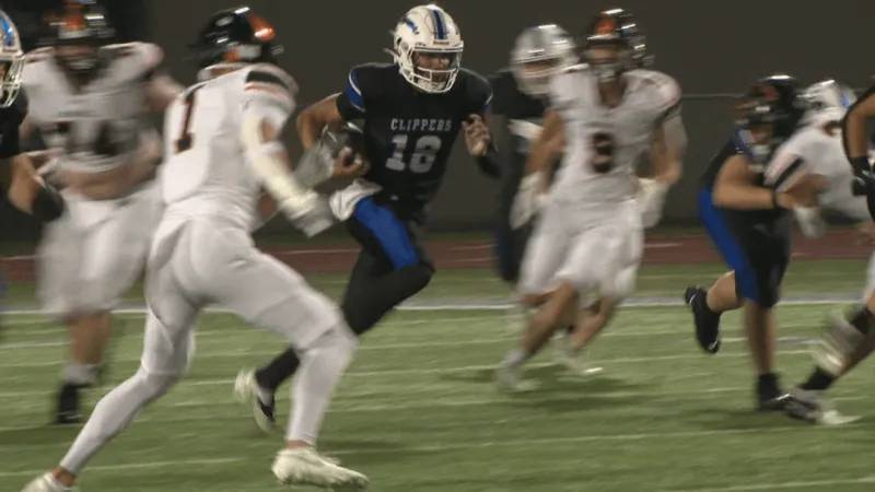 EIOT: Clear Creek Amana runs through Grinnell in homecoming game
