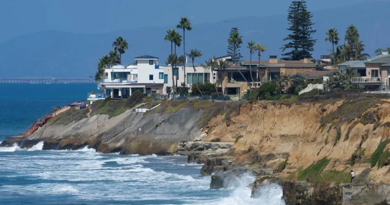Rising sea destroys homes, erases beaches in California. Is worse to come?