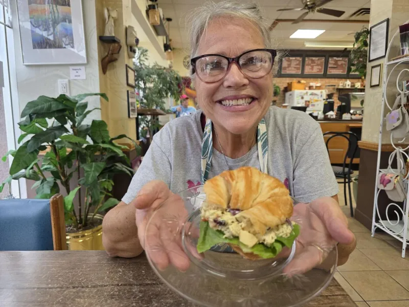 17 eateries participating in Downtown Restaurant Week: Lunch Edition