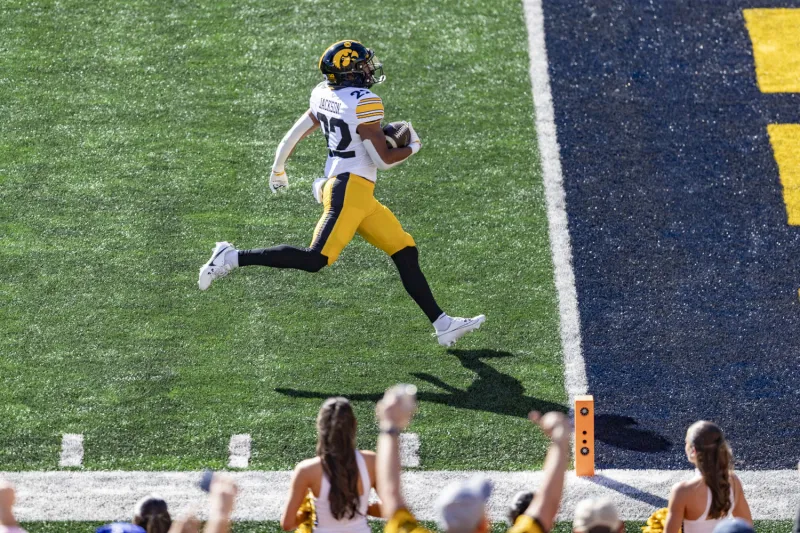 Iowa football notebook | Hawkeyes prepare for top-15 showdown with Ohio State